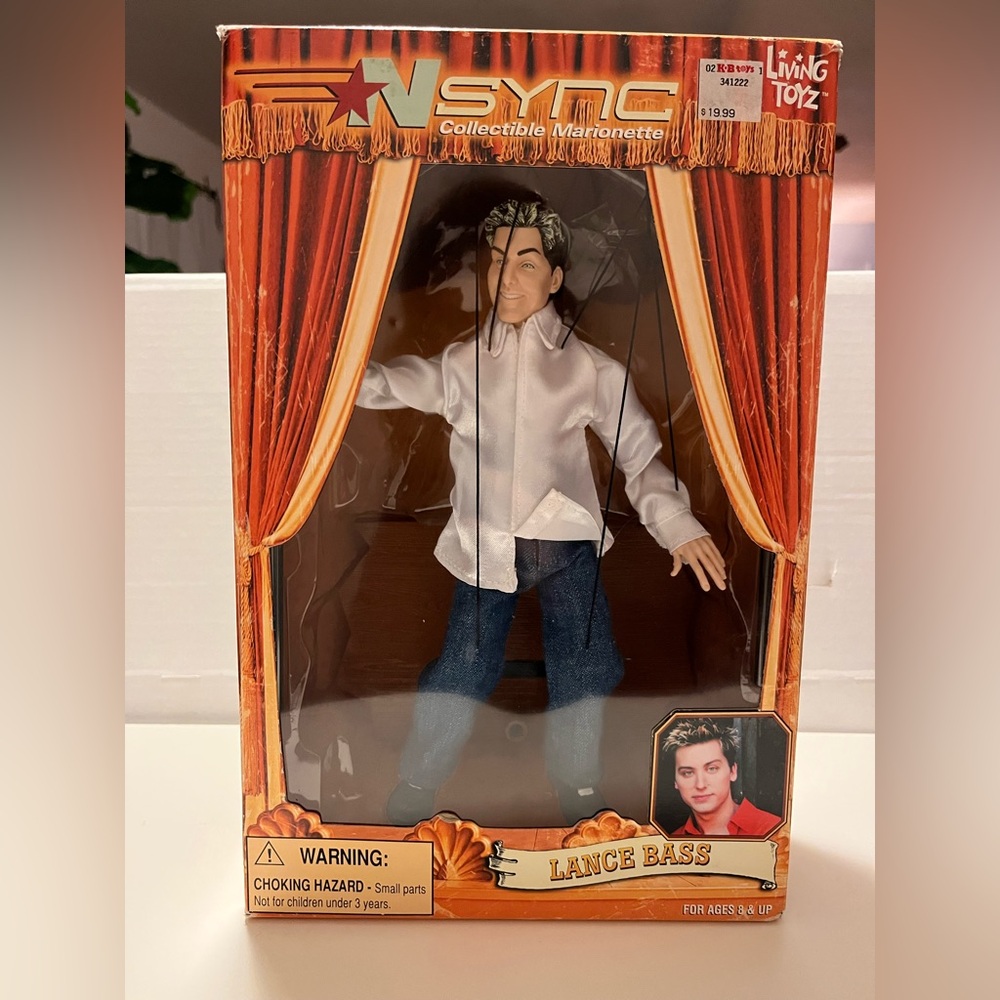 *NSYNC COLLECTIBLE MARIONETTE 
2000 LIVING TOYS. LLC

LANCE BASS